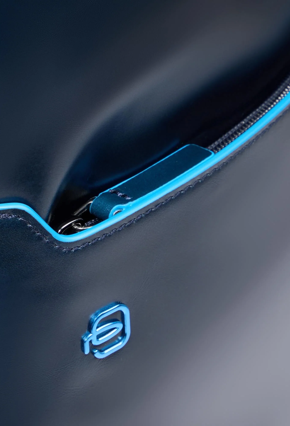 CA6311B2-BLU2_6 CA6311B2-BLU2_6