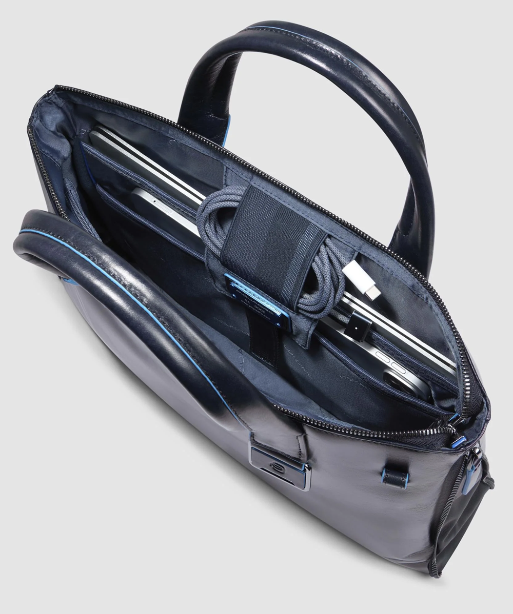 CA6857B2-BLU2_3 CA6857B2-BLU2_3