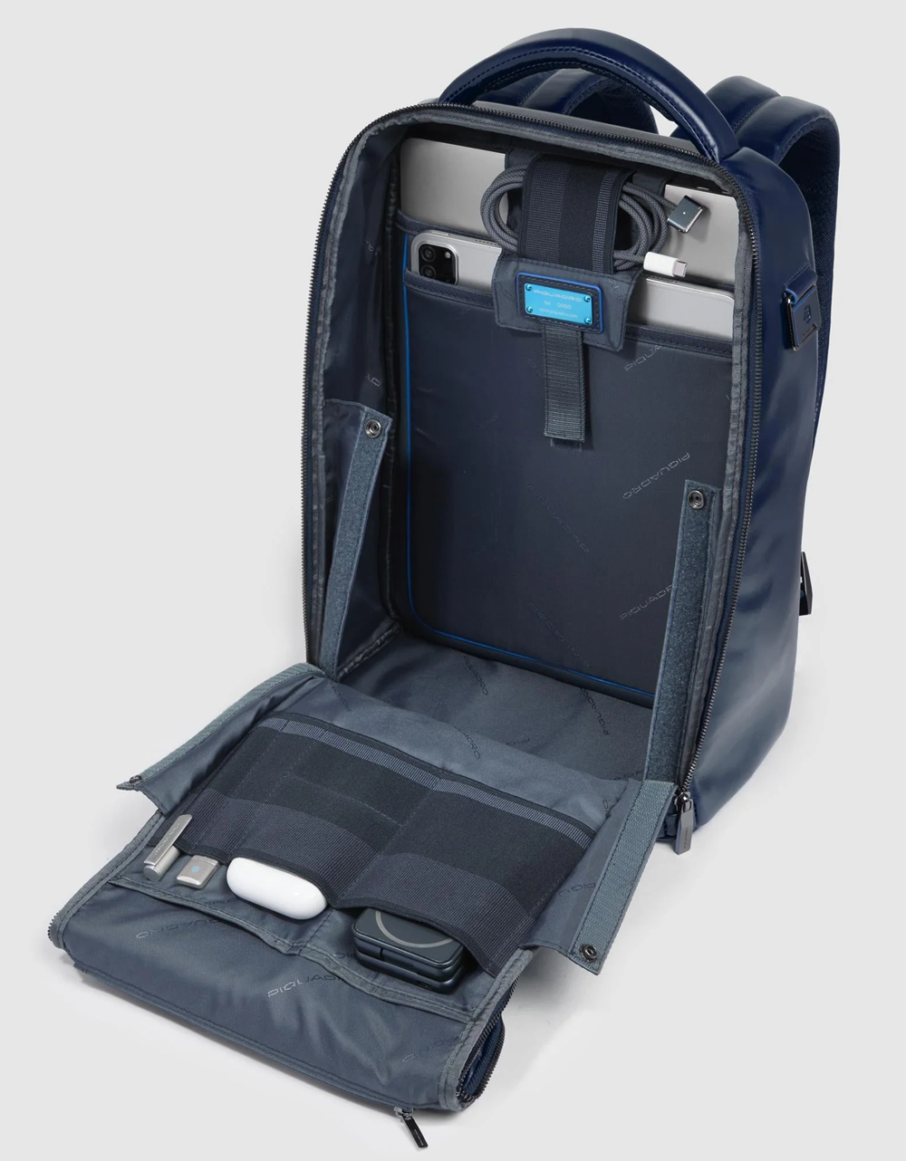 CA6858B2-BLU2_4 CA6858B2-BLU2_4