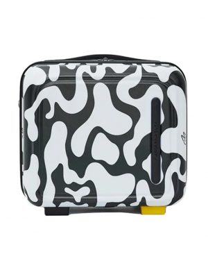 Beauty case Rigido con tracolla rimovibile.